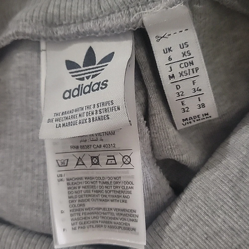 NWOT Ribbed Adidas Bike Shorts - Picture 8 of 8